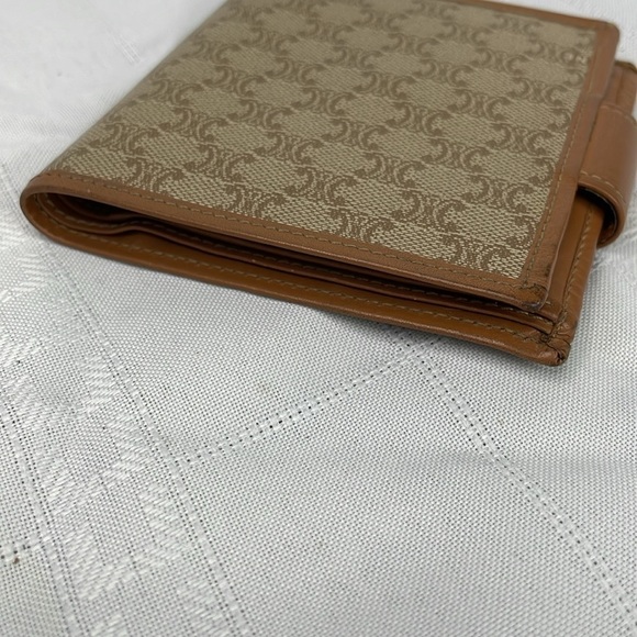 Celine Macadam Compact Wallet Beige Blason Leather Bifold Triomphe Snap - Picture 6 of 17